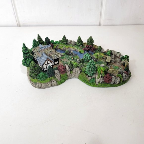 The Danbury Mint Japanese Tea Garden Landscape Figurine RARE - Picture 2 of 6